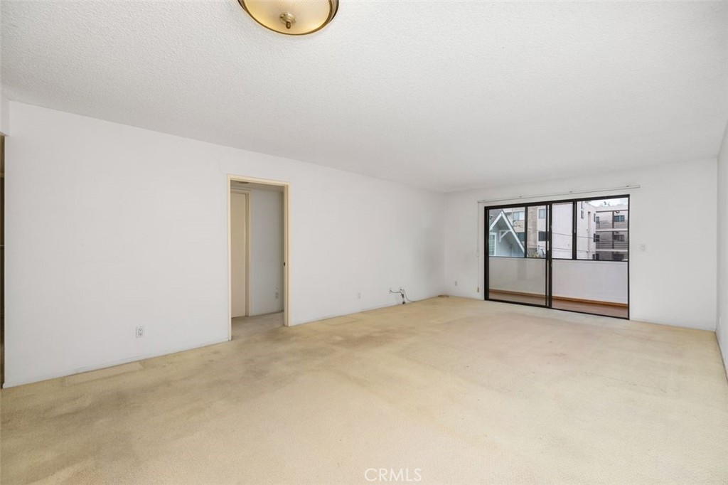 356 W California Avenue 11
