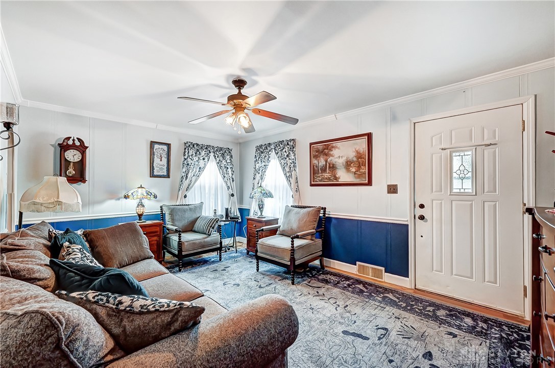 1265 E Cedarview Drive