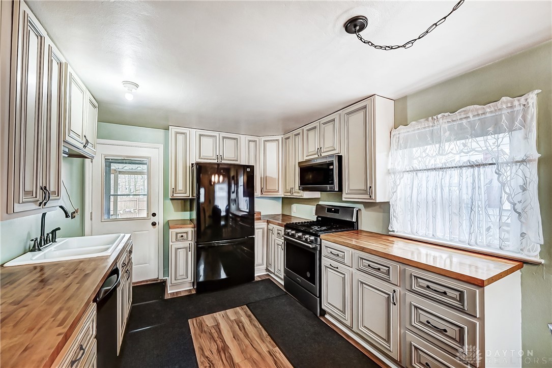 1265 E Cedarview Drive