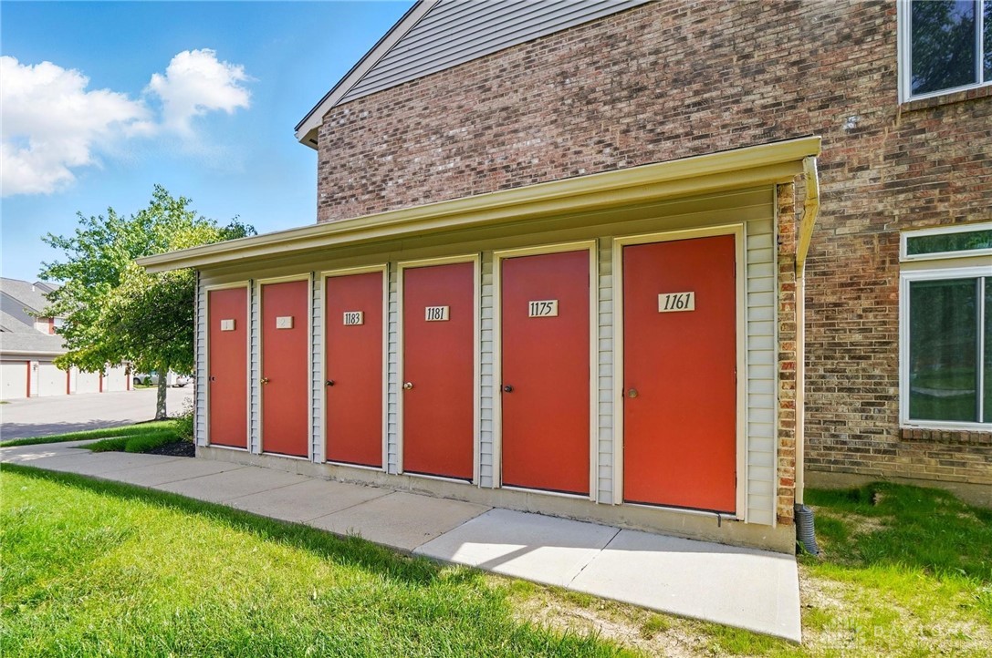 1175 Captains Bridge