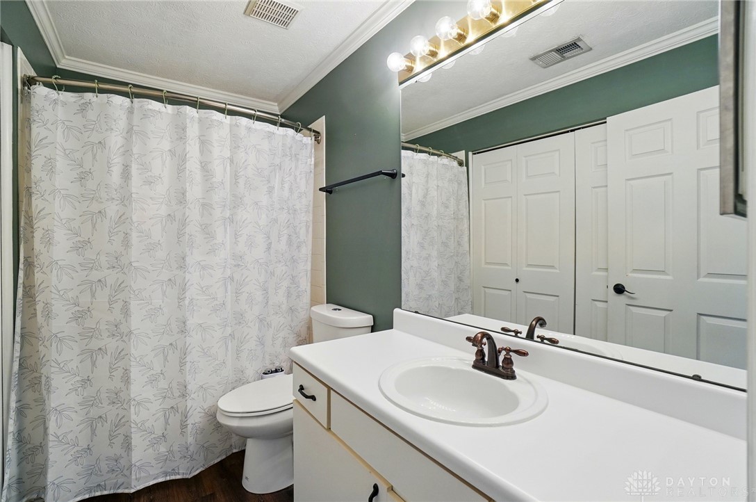 1175 Captains Bridge