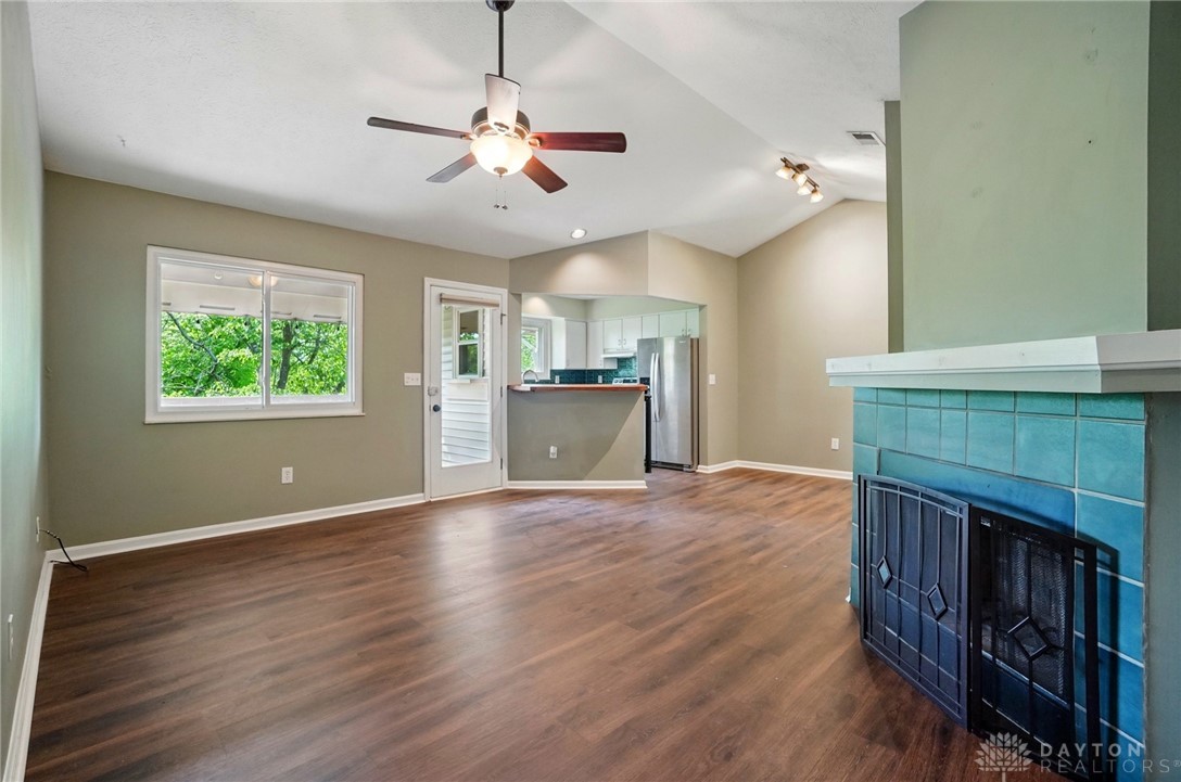 1175 Captains Bridge