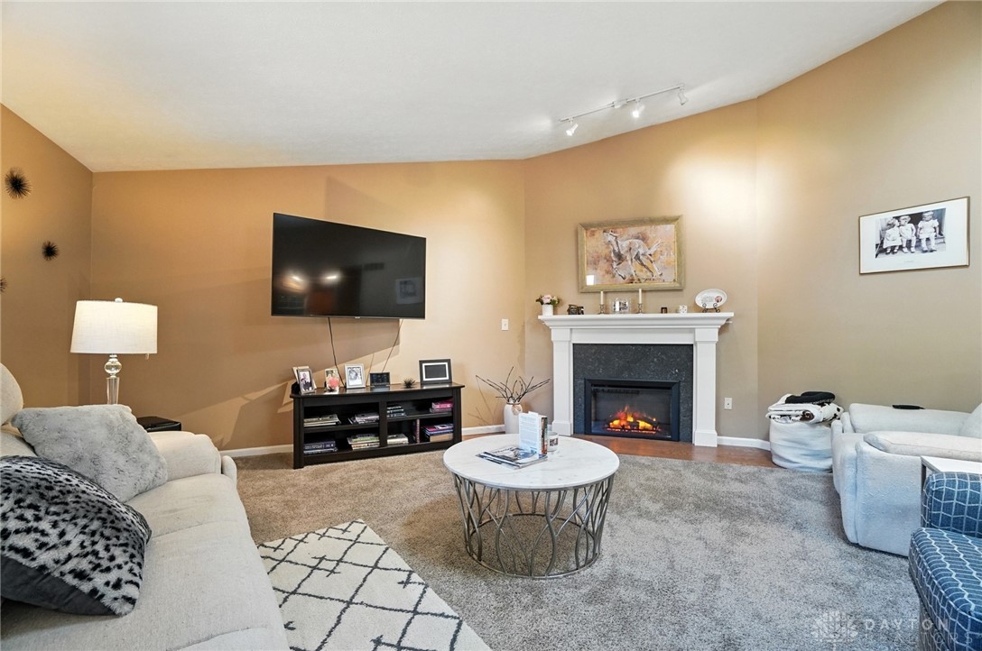 2564 Valais Court