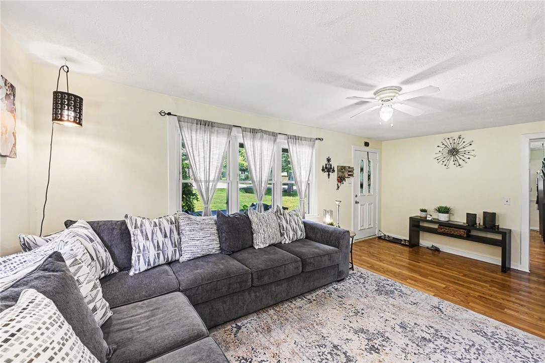 1261 Wallaby Drive