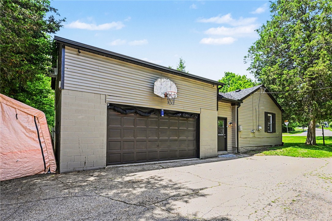 1261 Wallaby Drive