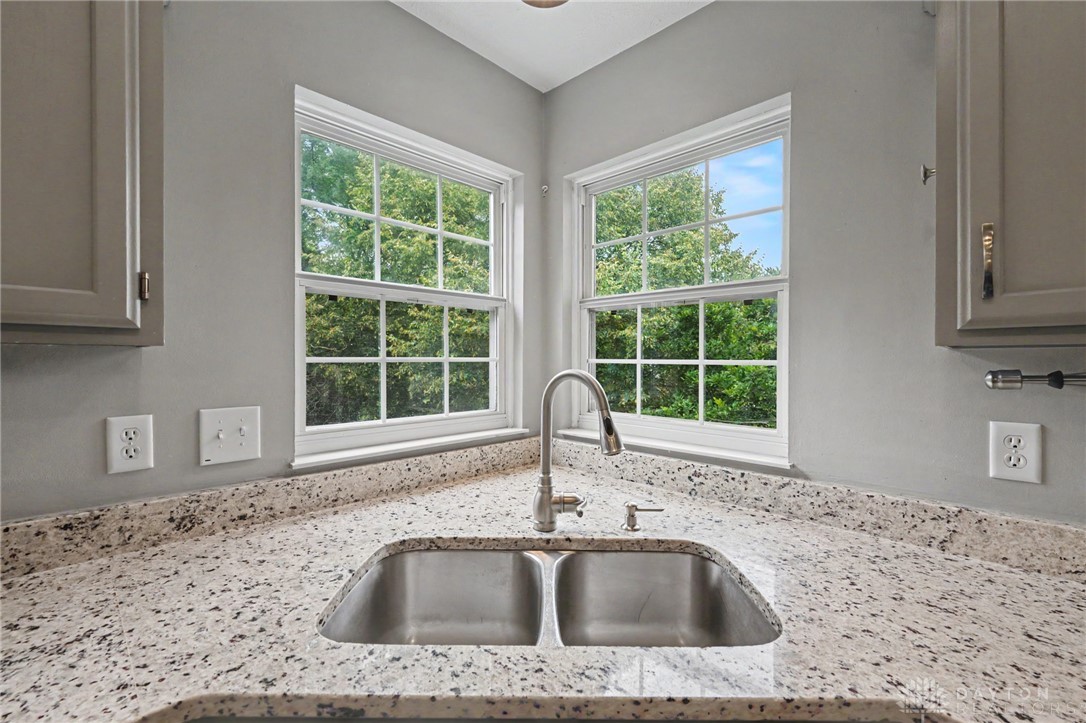 1176 Pickett Ridge Court