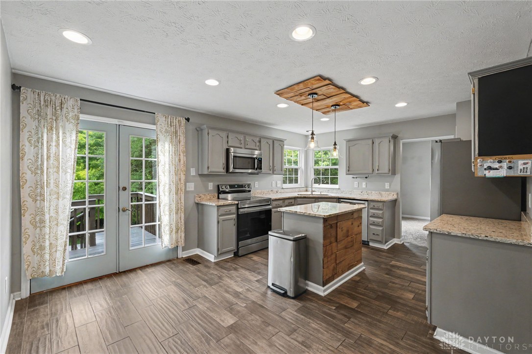 1176 Pickett Ridge Court