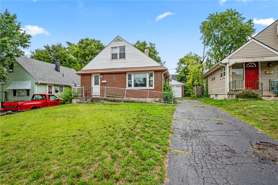 246 N Cherrywood Avenue