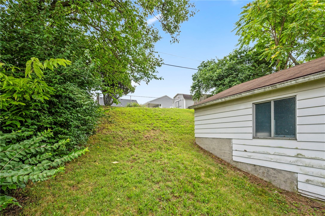 246 N Cherrywood Avenue