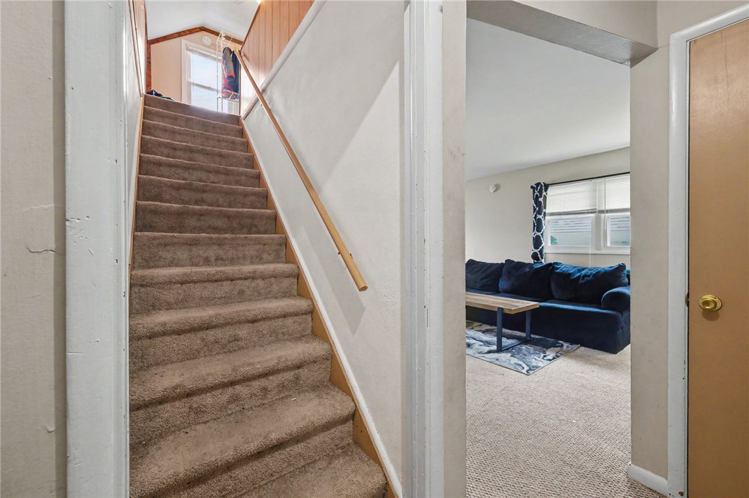 246 N Cherrywood Avenue