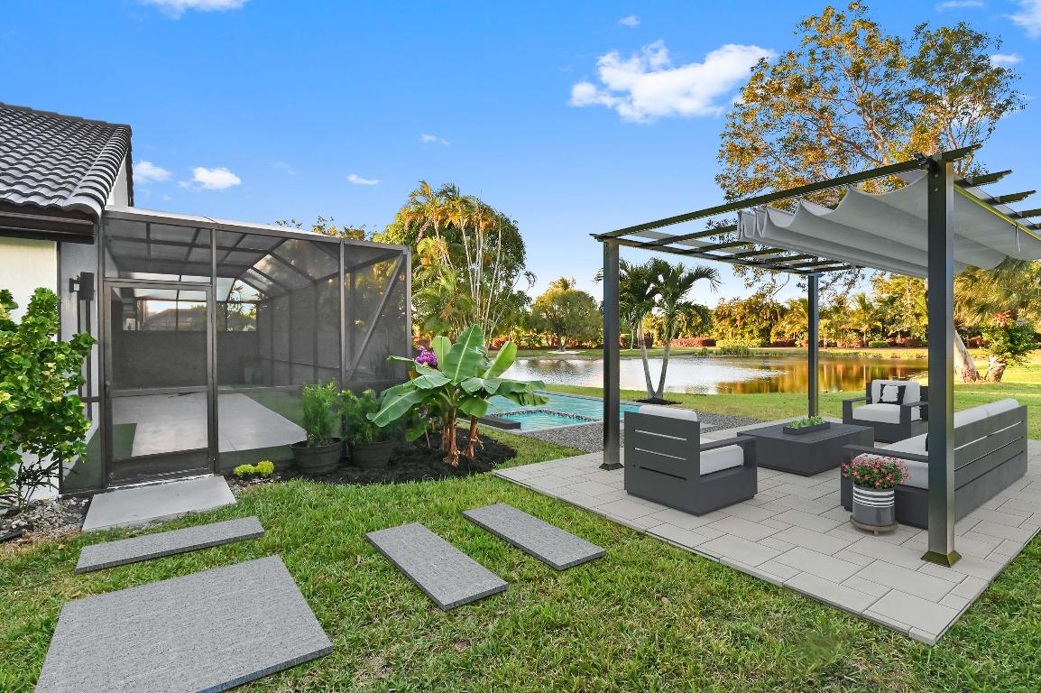 11294 Clover Leaf Circle