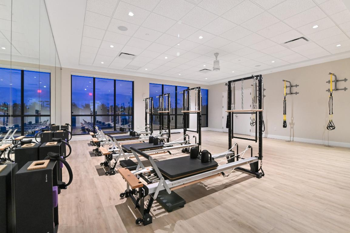 11294 Clover Leaf Circle