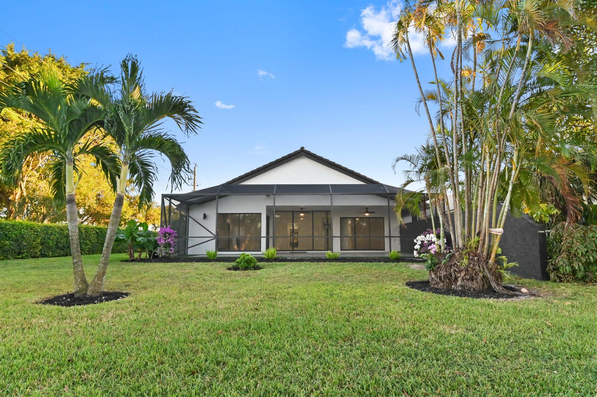11294 Clover Leaf Circle