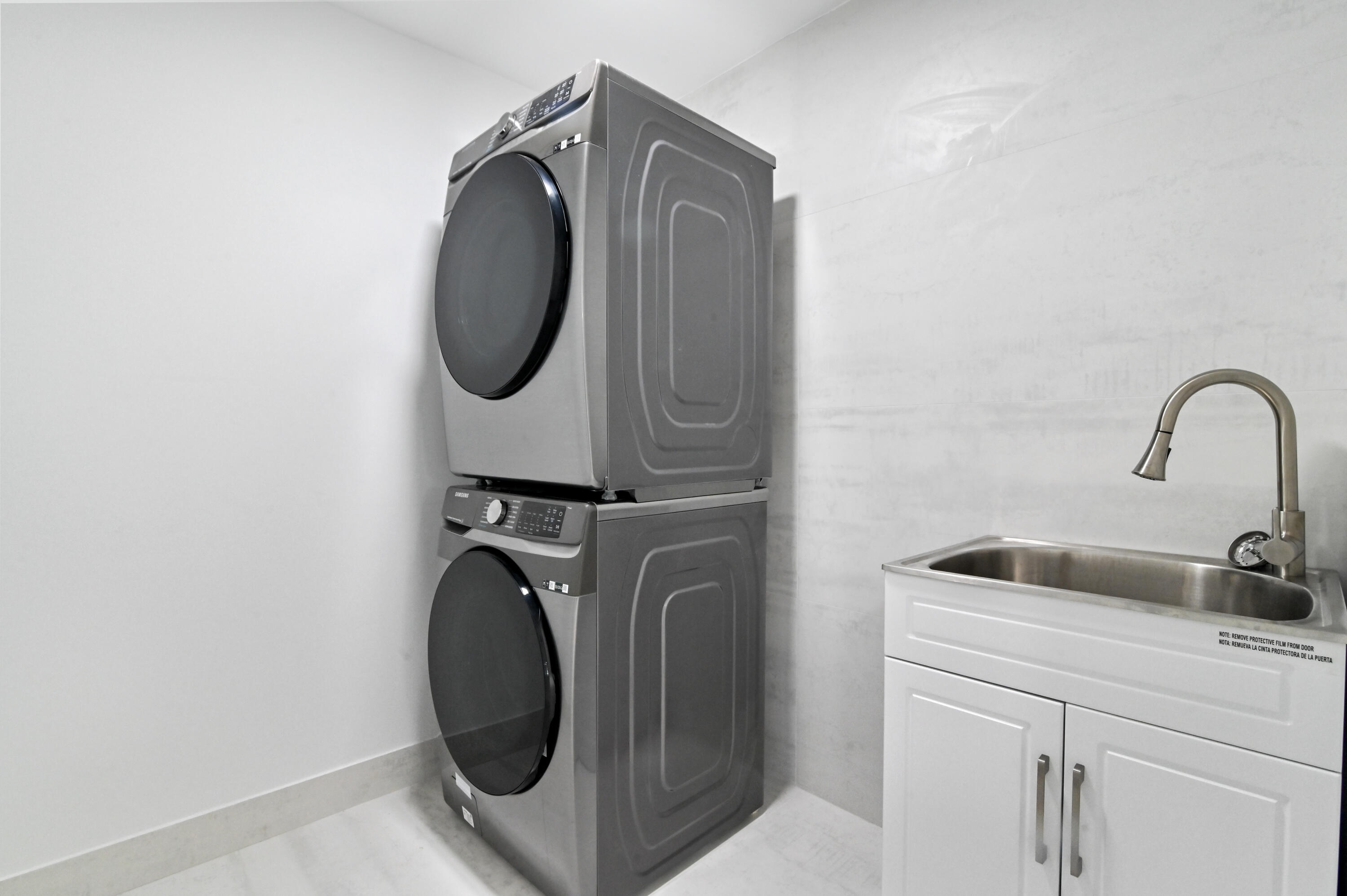 11294 Clover Leaf Circle