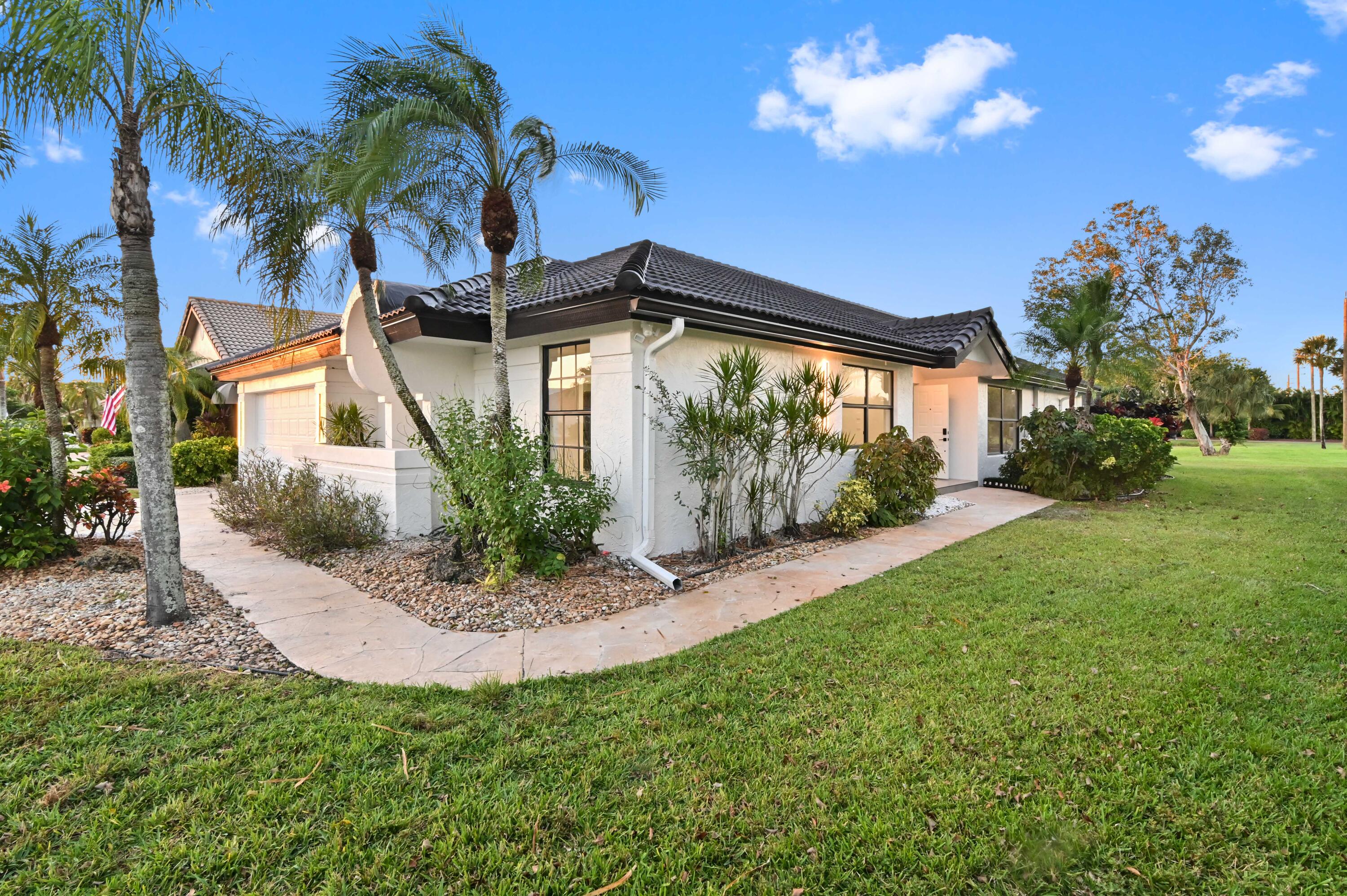 11294 Clover Leaf Circle