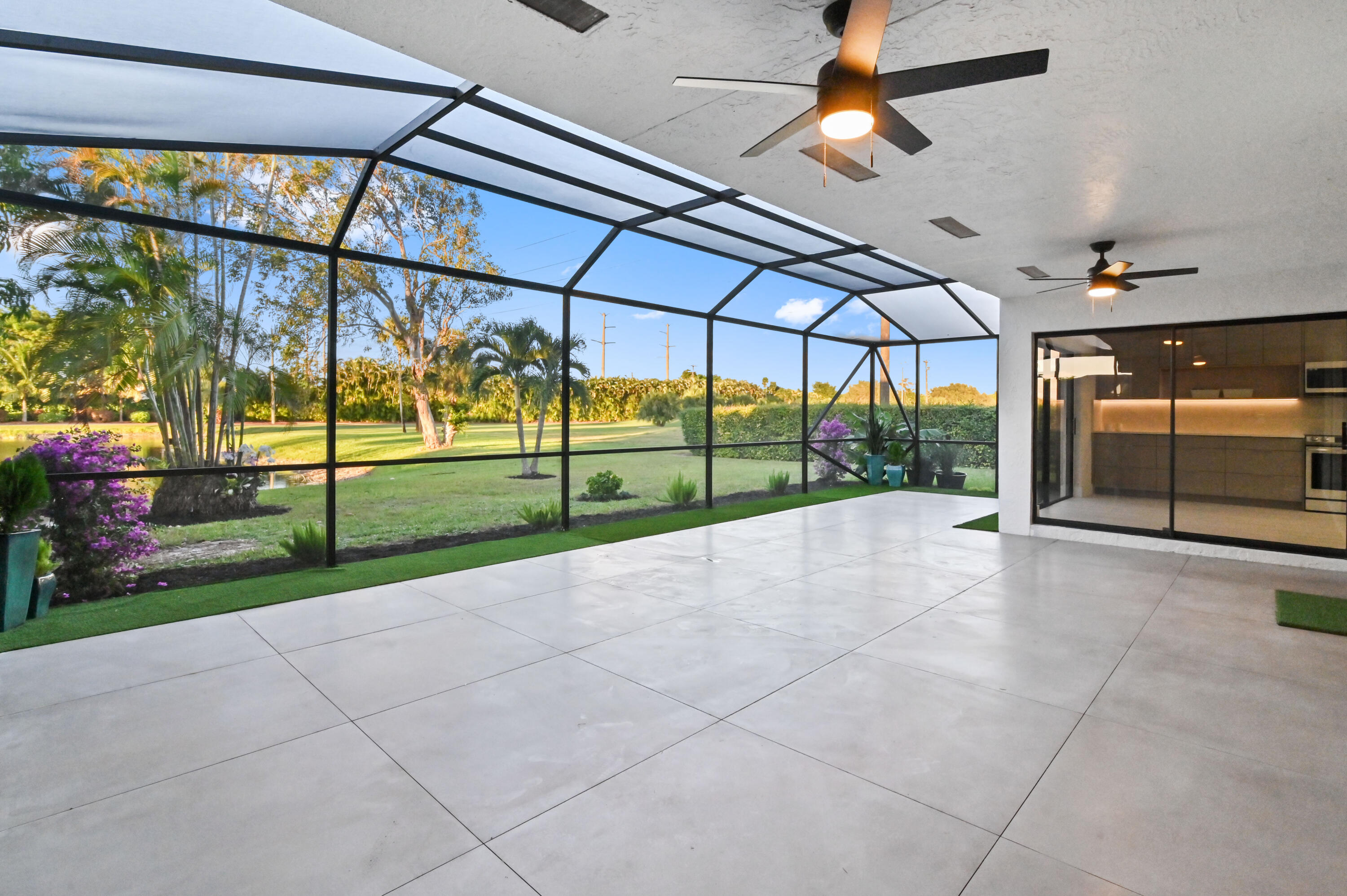 11294 Clover Leaf Circle