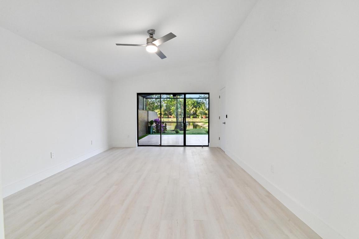 11294 Clover Leaf Circle