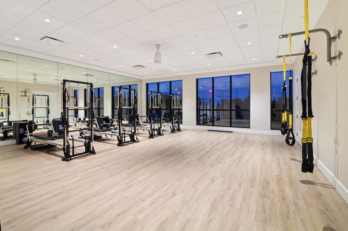 11294 Clover Leaf Circle