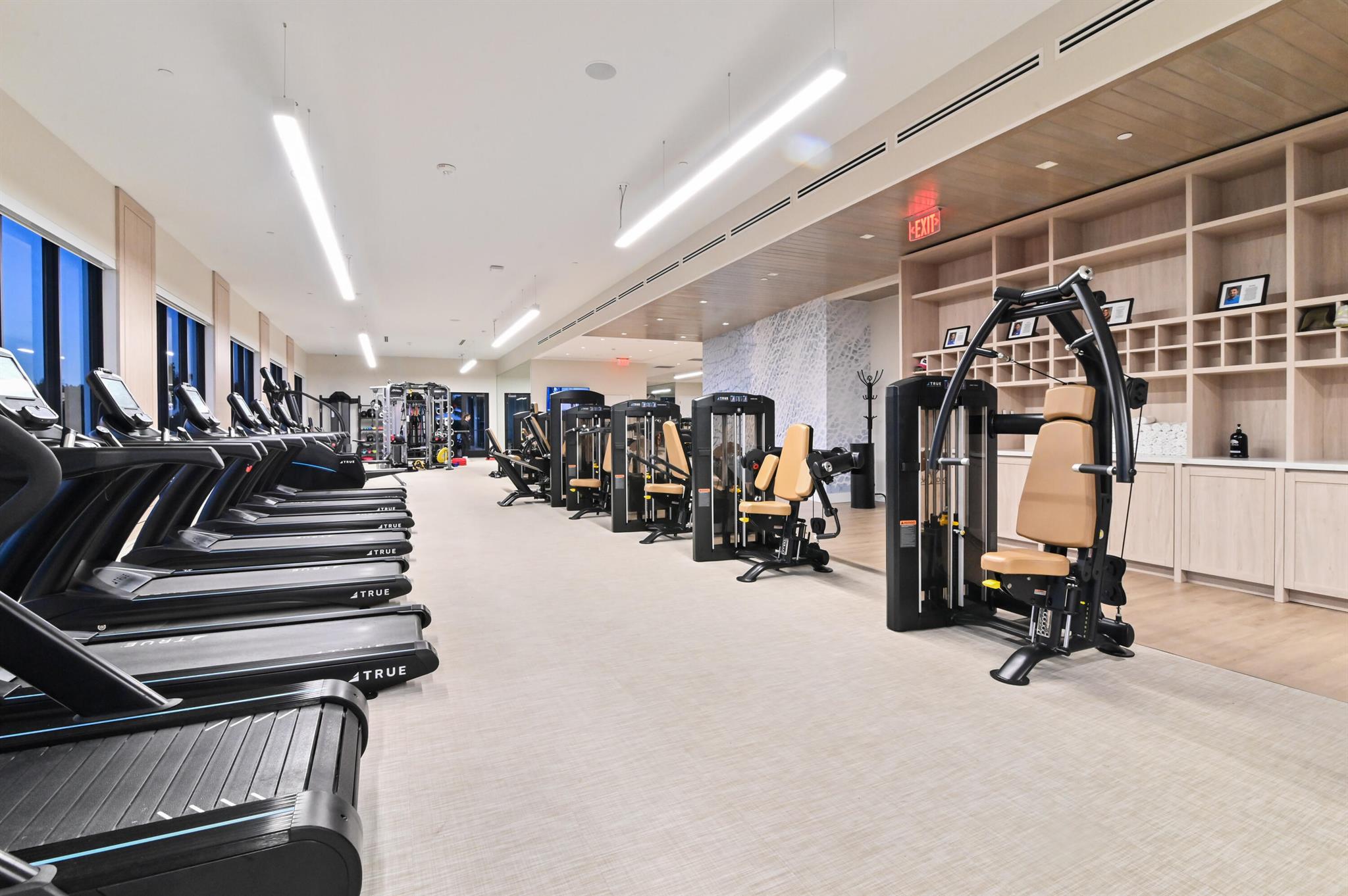 11294 Clover Leaf Circle