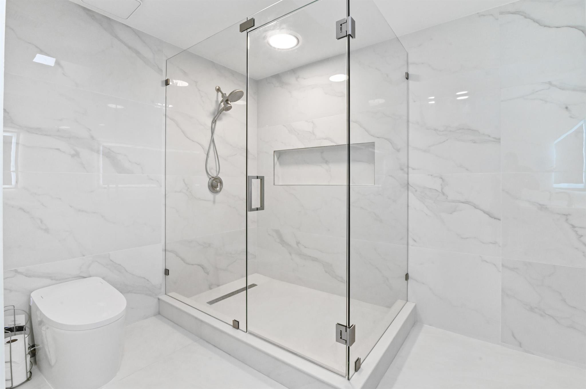 11294 Clover Leaf Circle