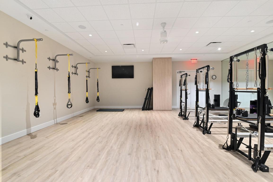 11294 Clover Leaf Circle