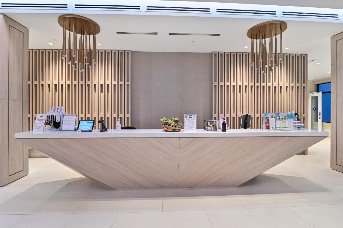 11294 Clover Leaf Circle