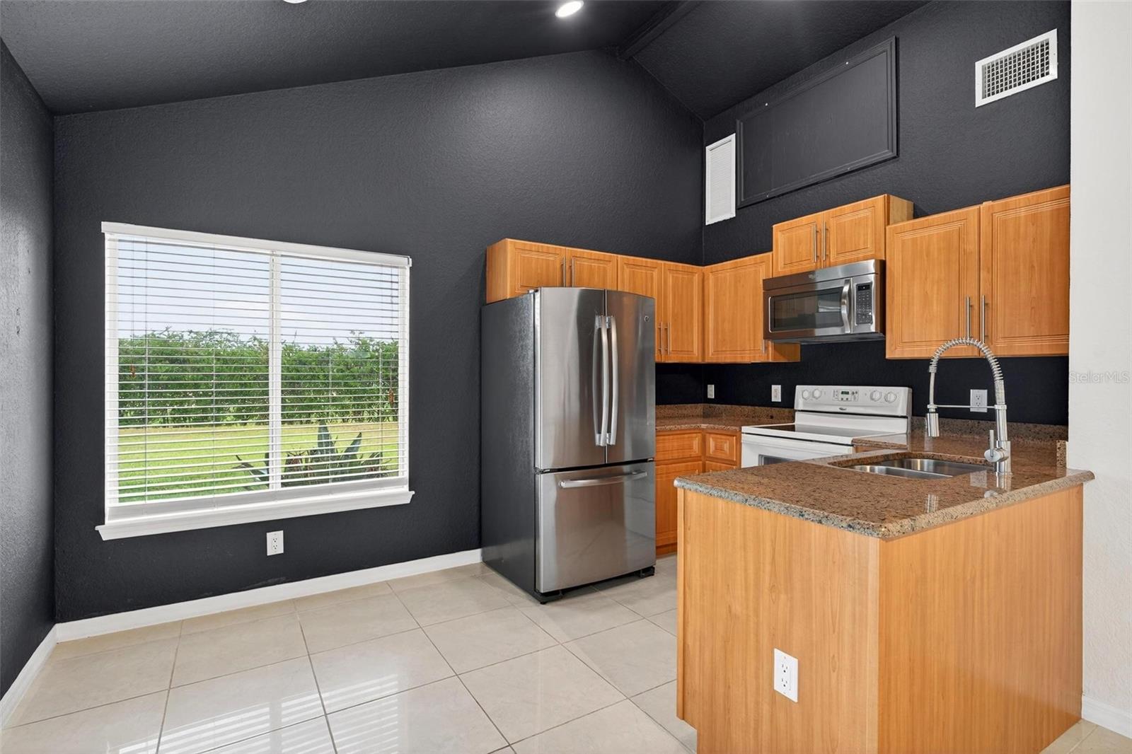 7737 SWISS FAIRWAYS AVE