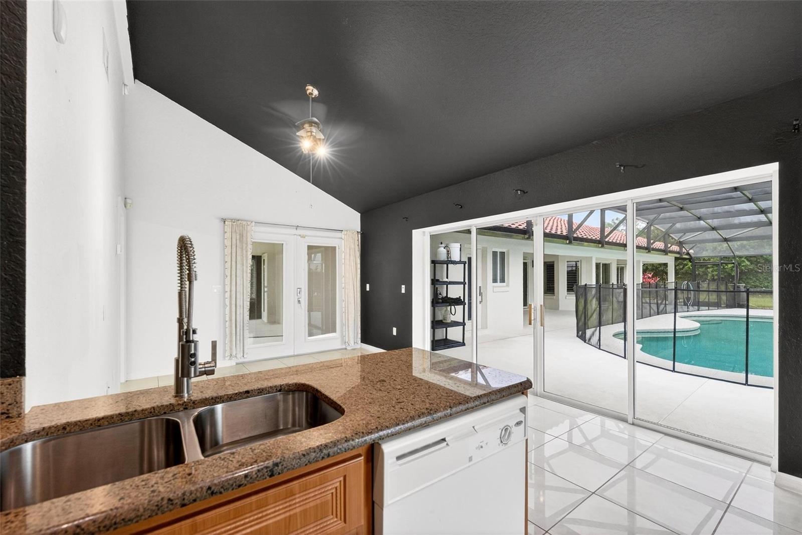 7737 SWISS FAIRWAYS AVE