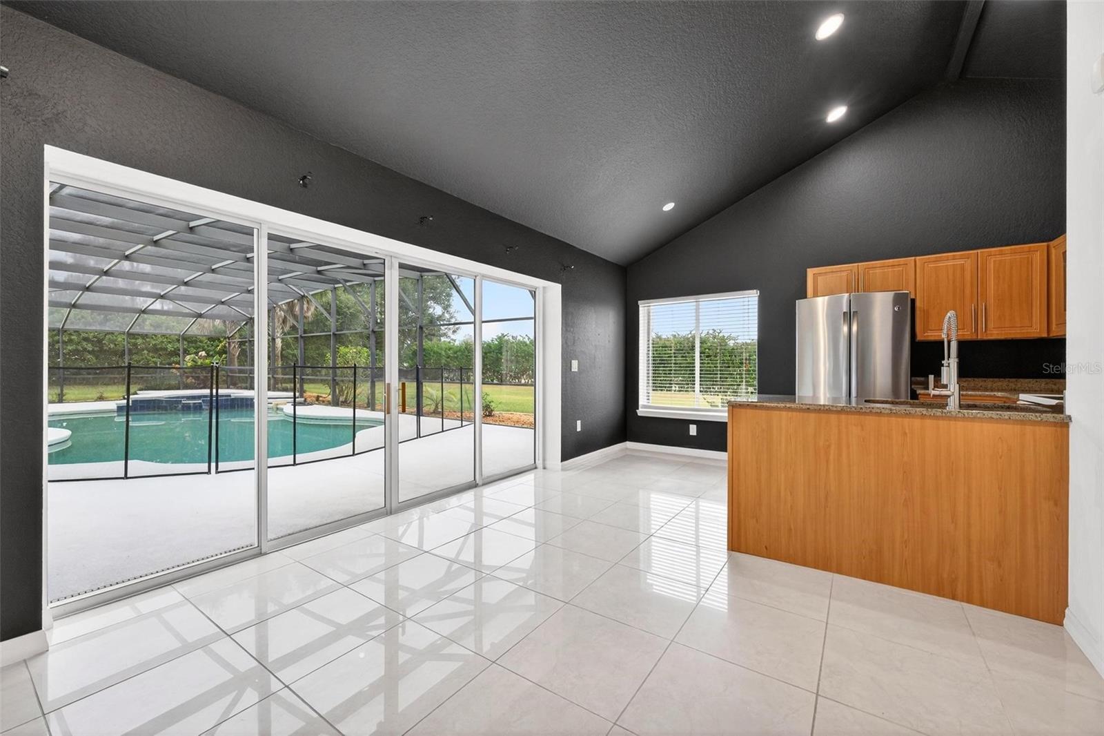 7737 SWISS FAIRWAYS AVE