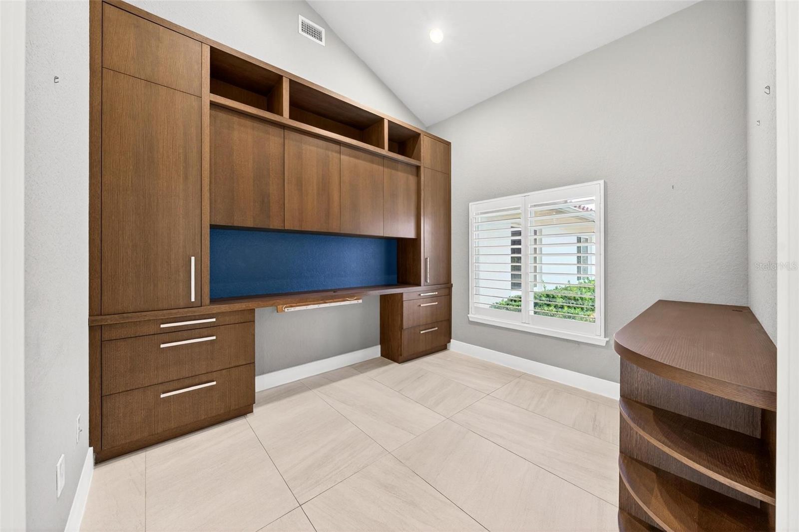 7737 SWISS FAIRWAYS AVE