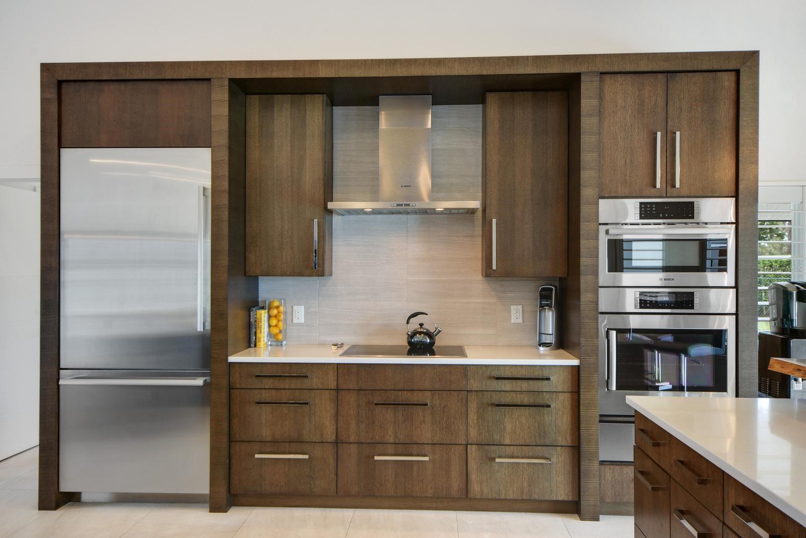 7737 SWISS FAIRWAYS AVE