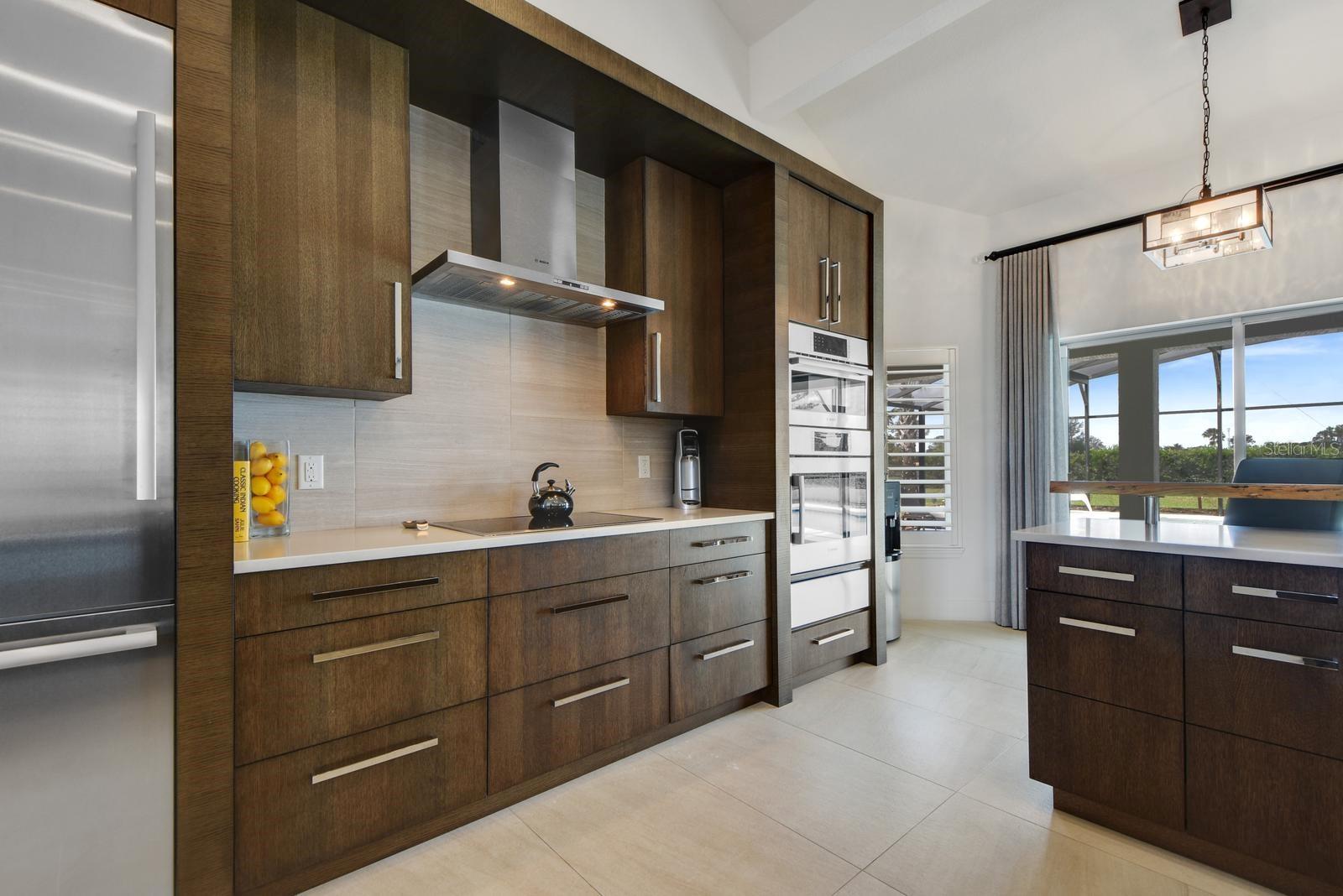 7737 SWISS FAIRWAYS AVE