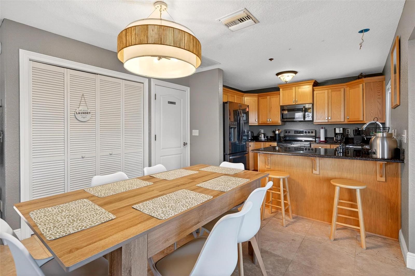 20106 SUNSET LANDING AVE