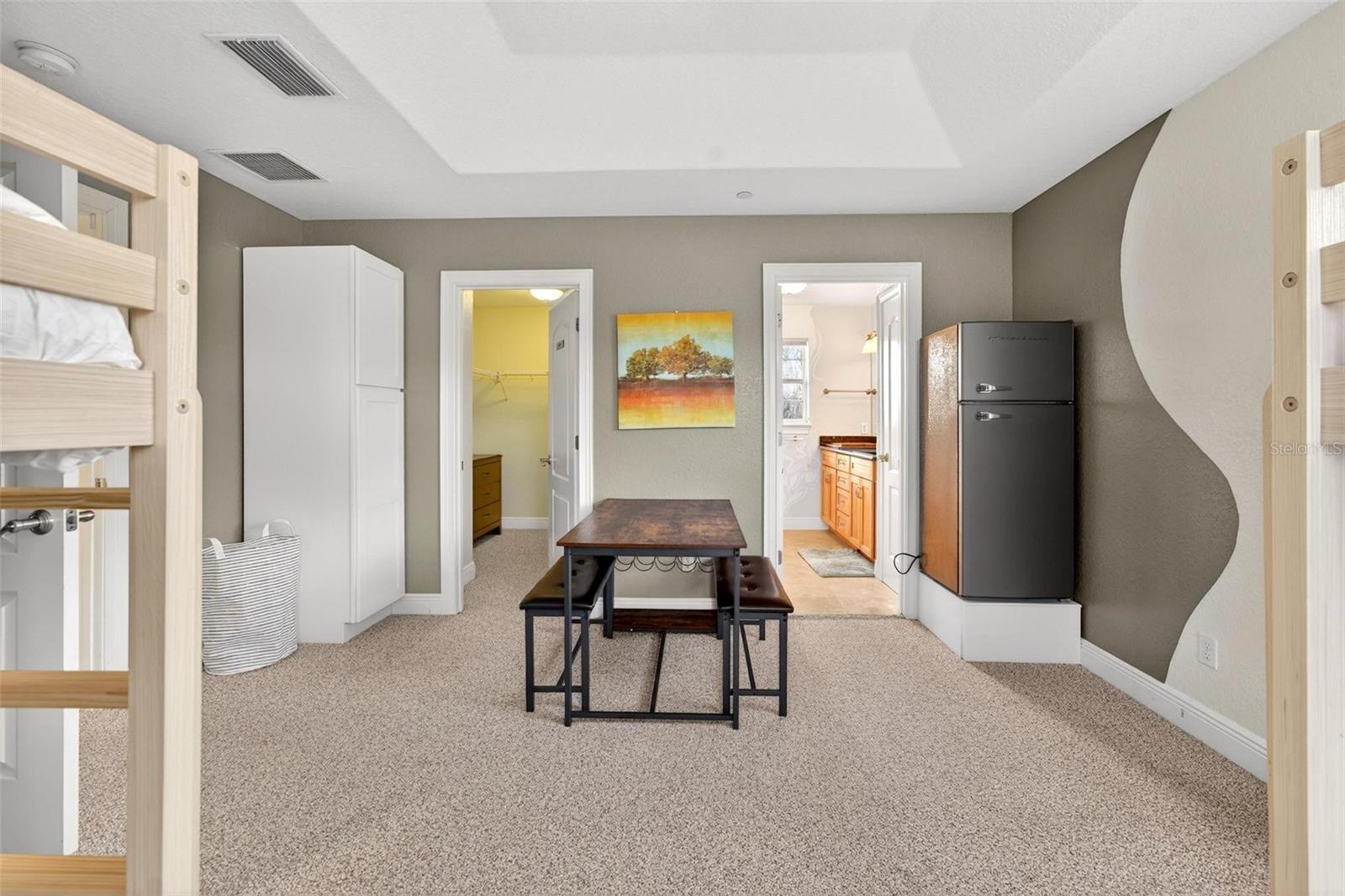 20106 SUNSET LANDING AVE