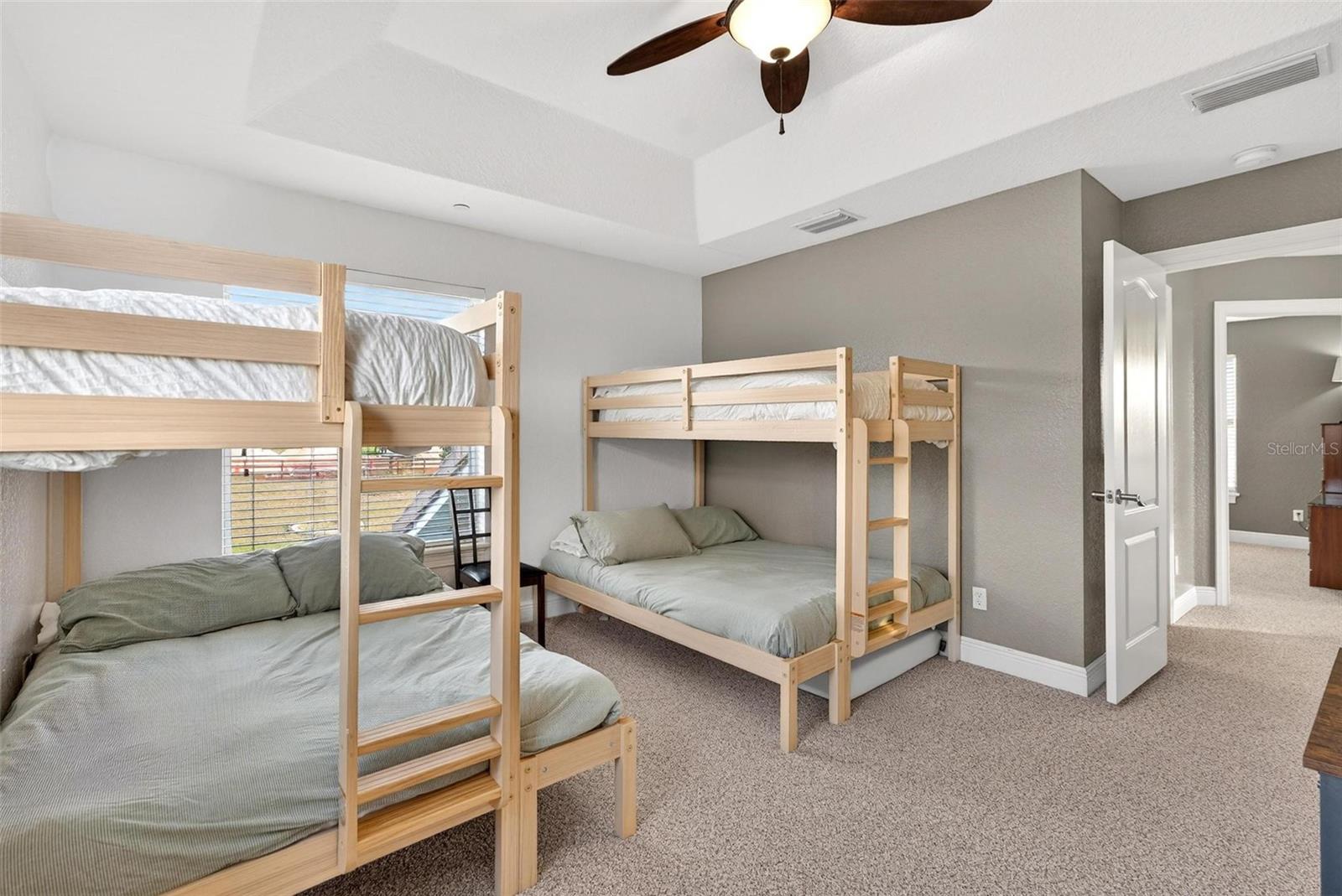 20106 SUNSET LANDING AVE