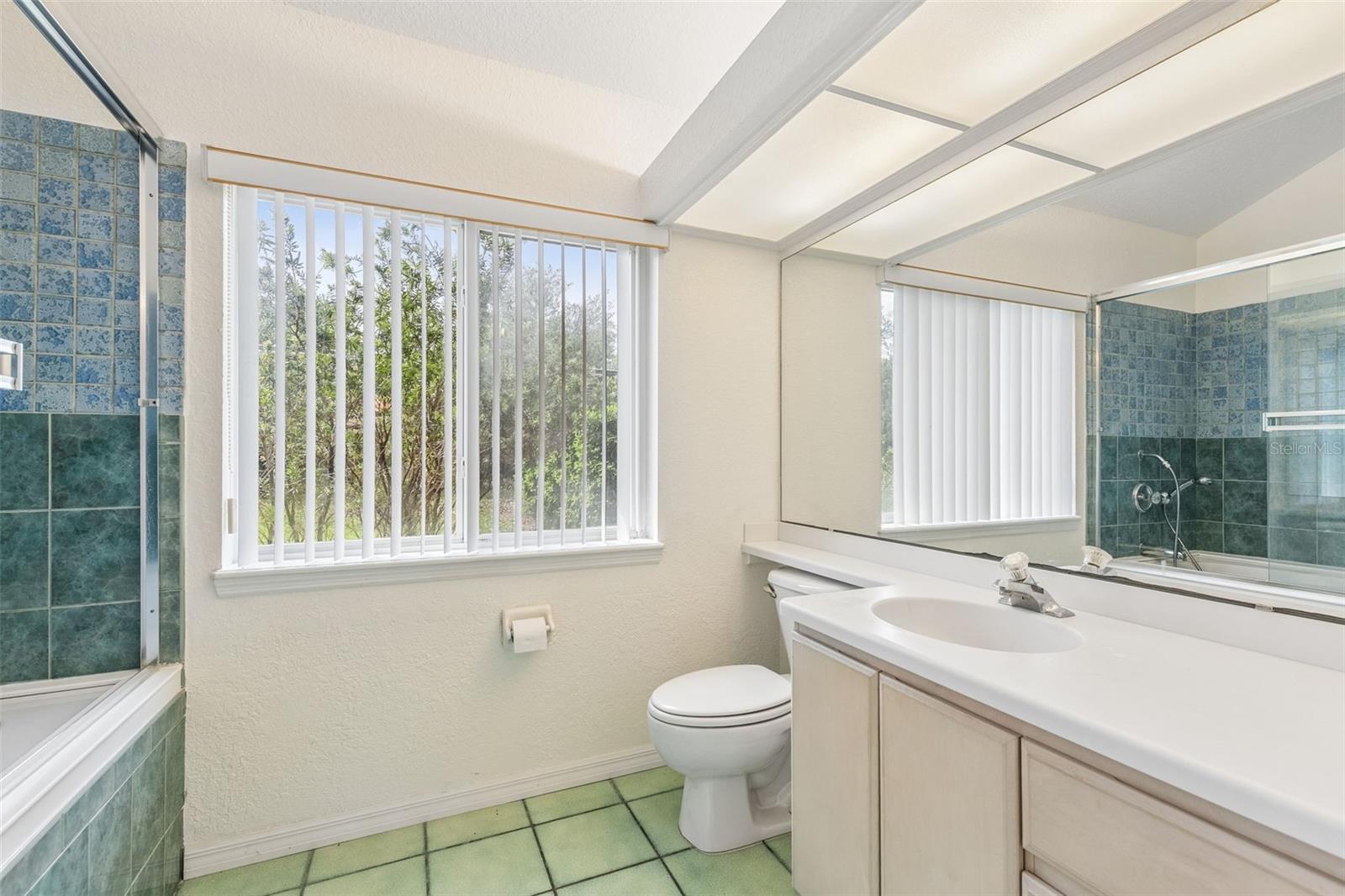 12811 BELLERIVE DR