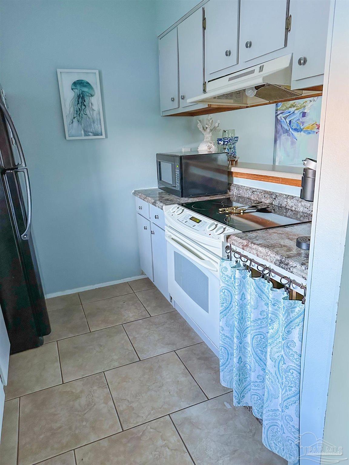 1100 Ft Pickens Rd # B2