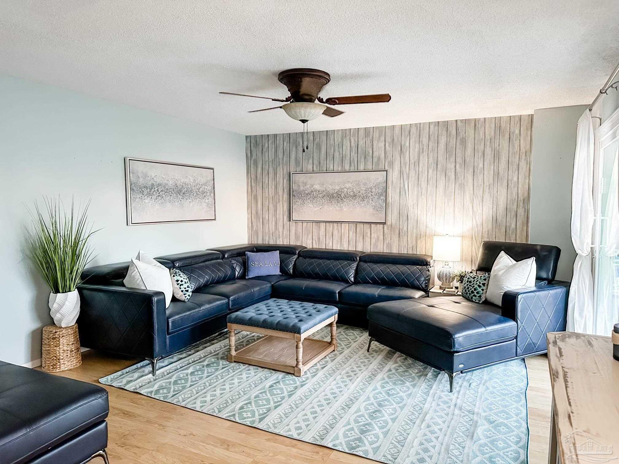 1100 Ft Pickens Rd # B2