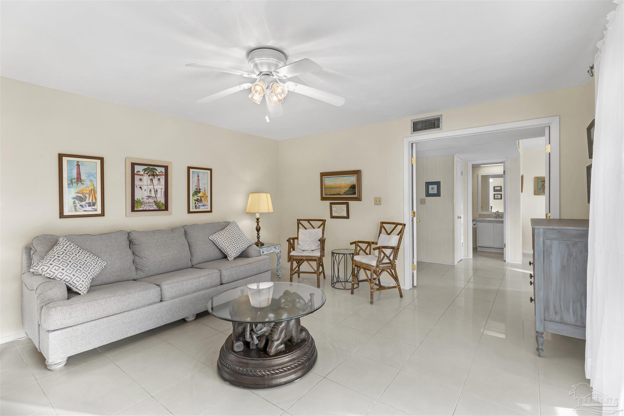 1100 Ft Pickens Rd # F4