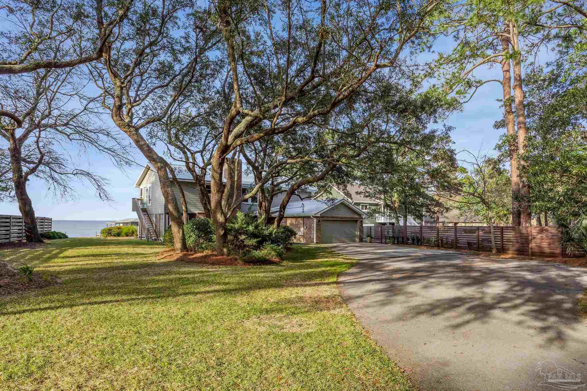 5636 East Bay Blvd