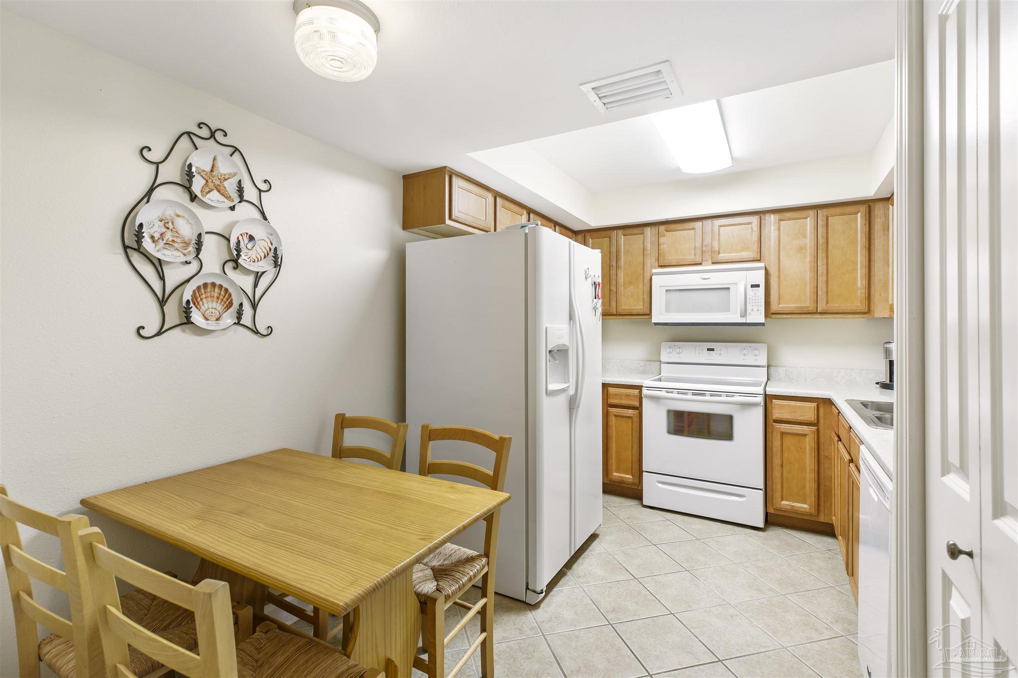 1600 Via Deluna Dr # A Unit: 702-A