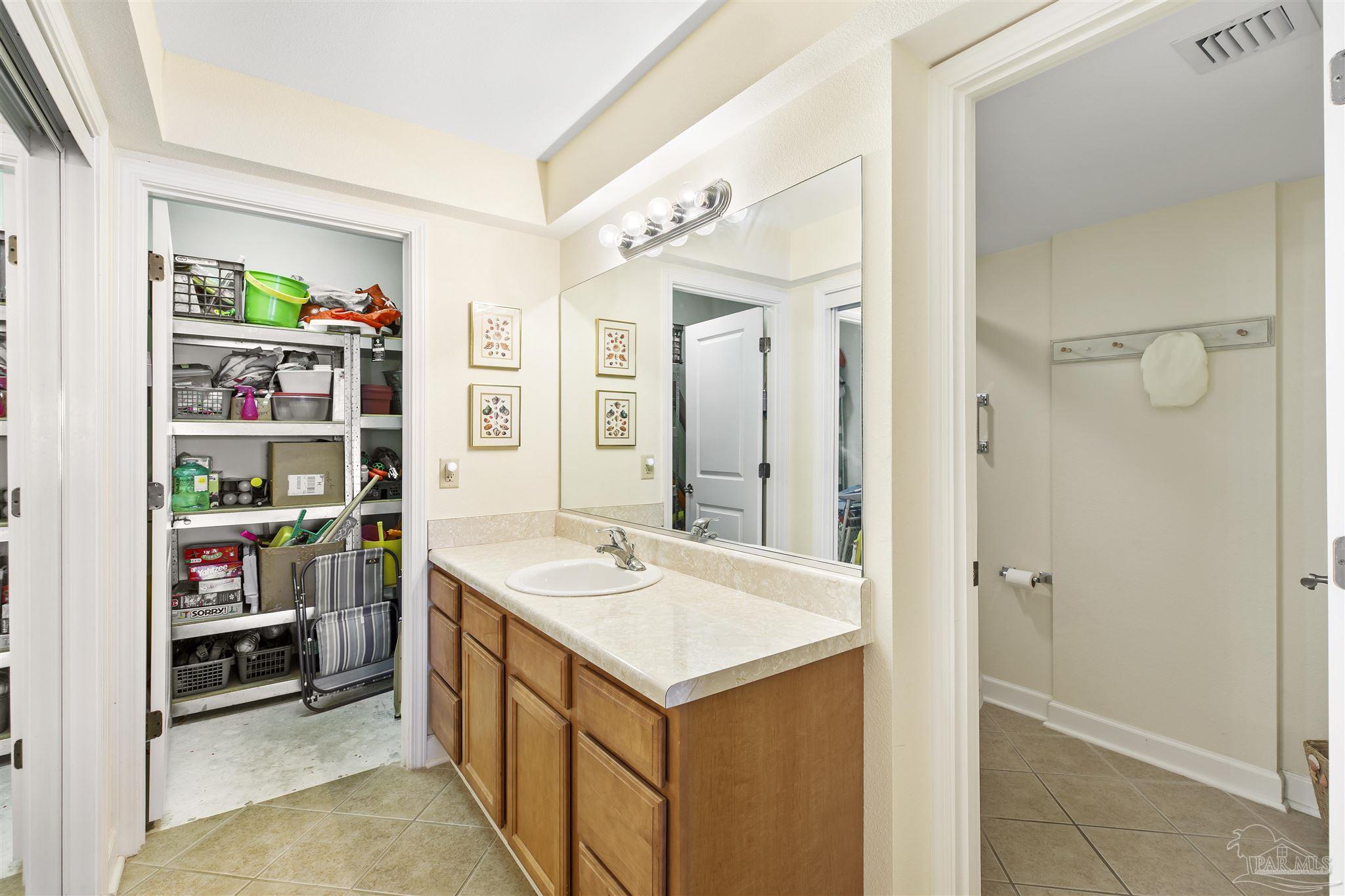 1600 Via Deluna Dr # A Unit: 702-A