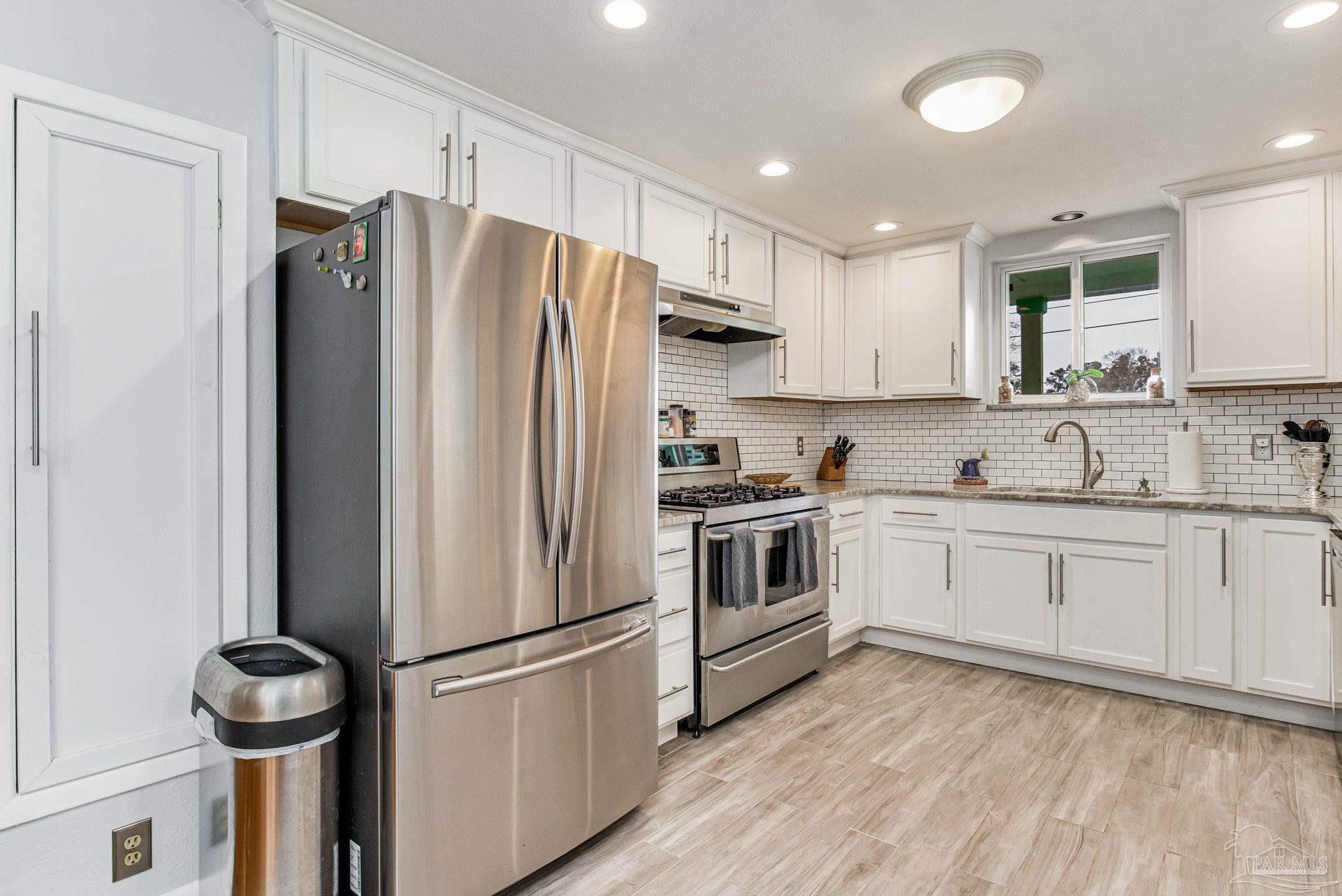 331 Robin Rd