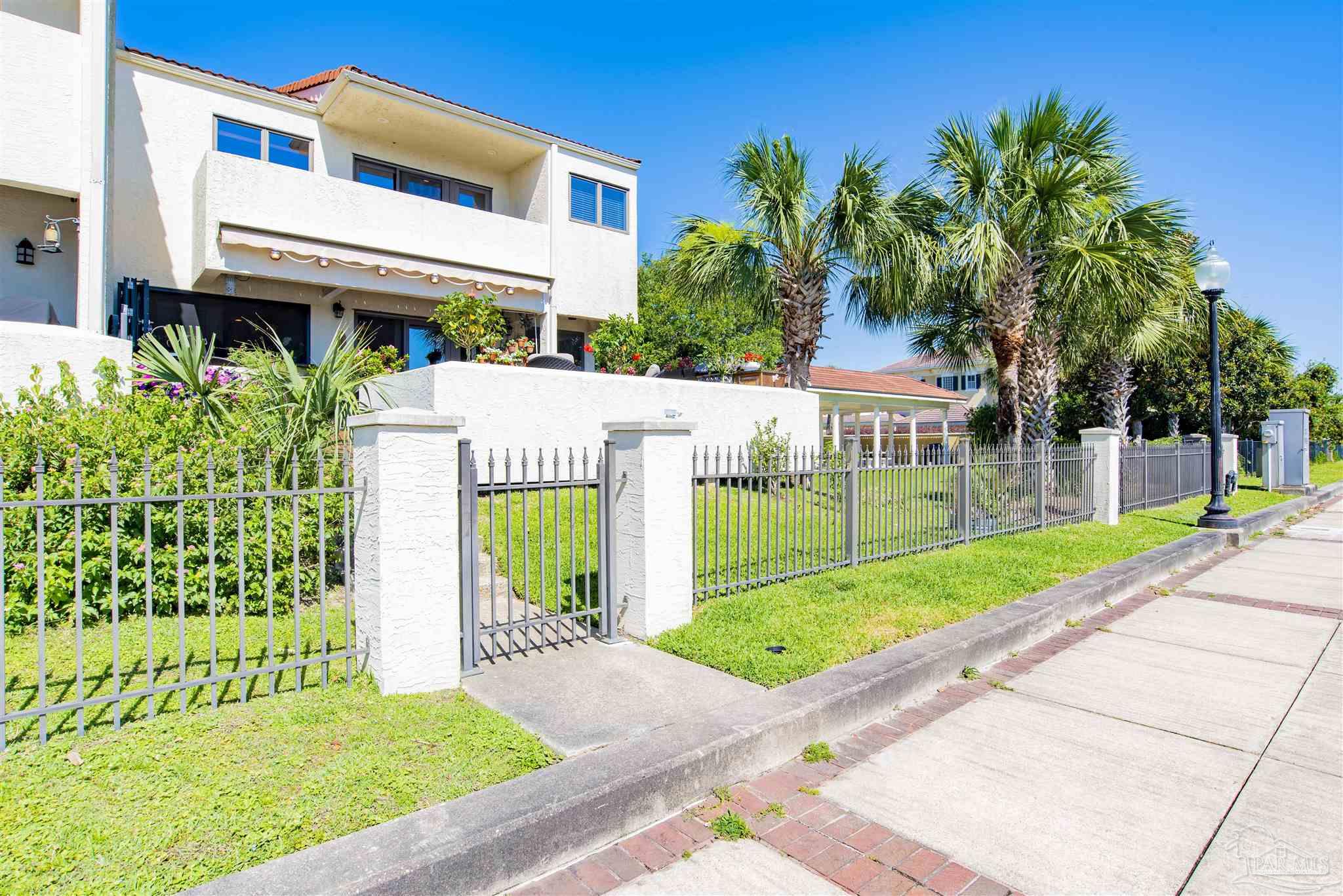18 Port Royal Way