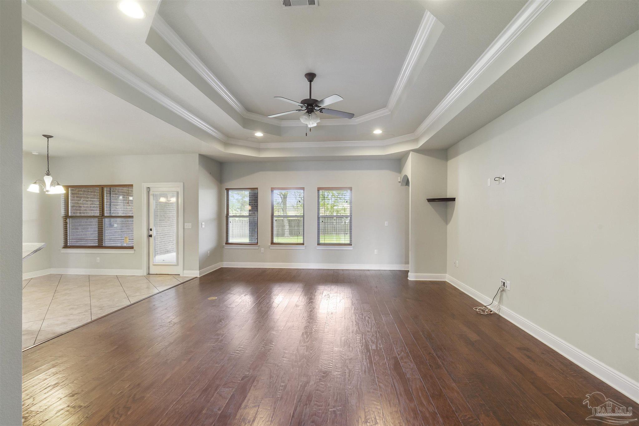 8661 Salt Grass Dr
