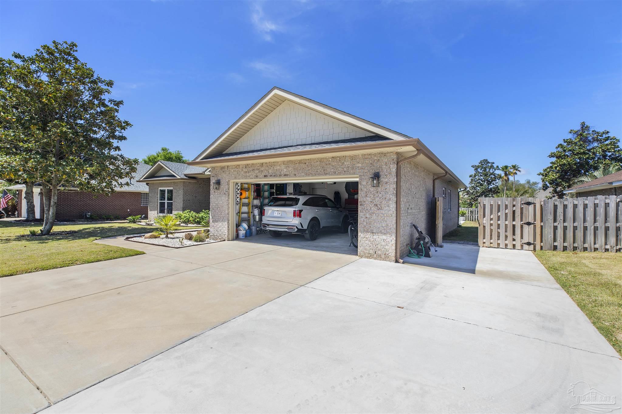 1567 Cypress Bend Trl