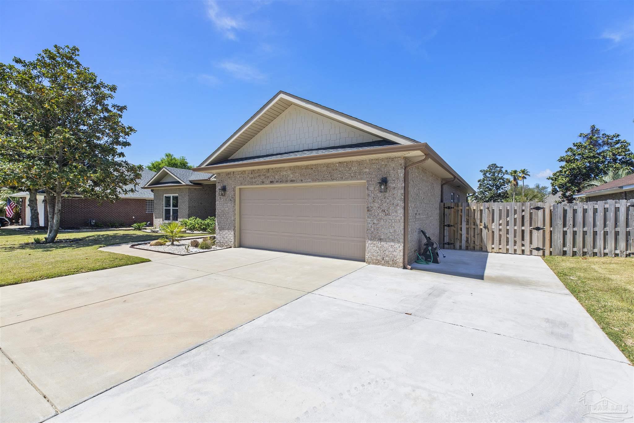 1567 Cypress Bend Trl