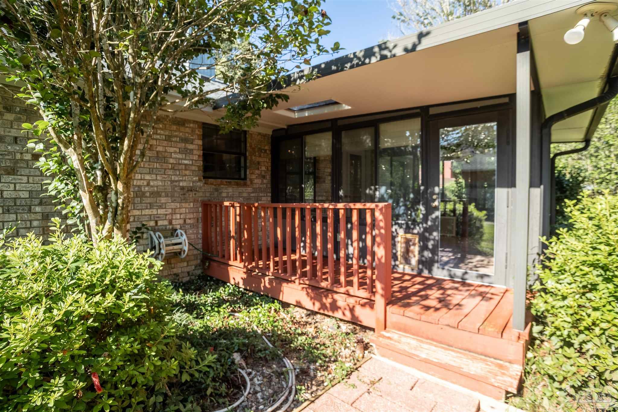 11543 Thousand Oaks Dr