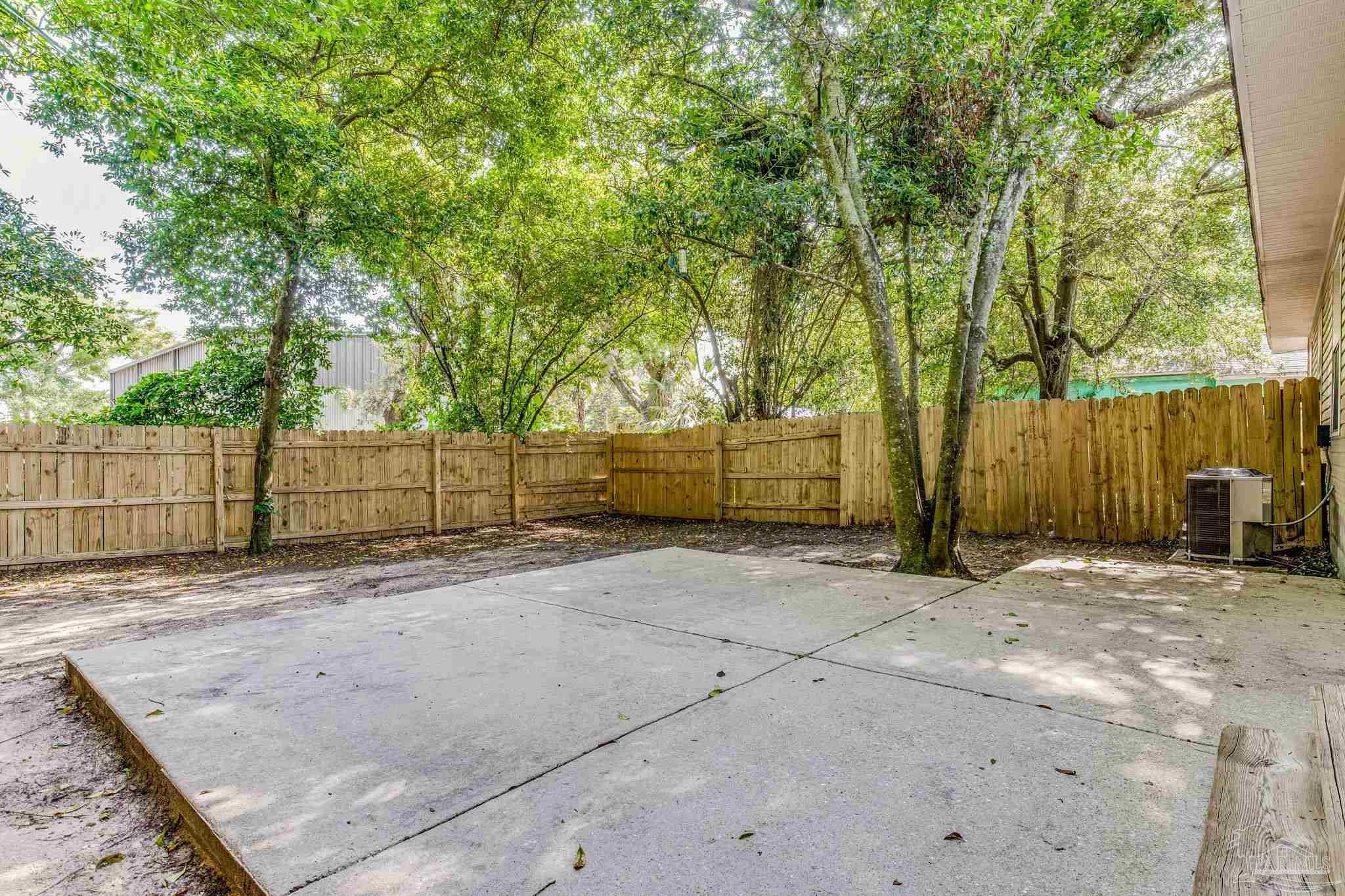 3227 E Gonzales St