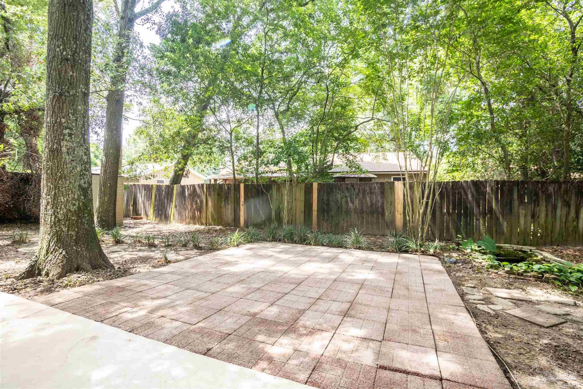 5906 Windtrace Ct